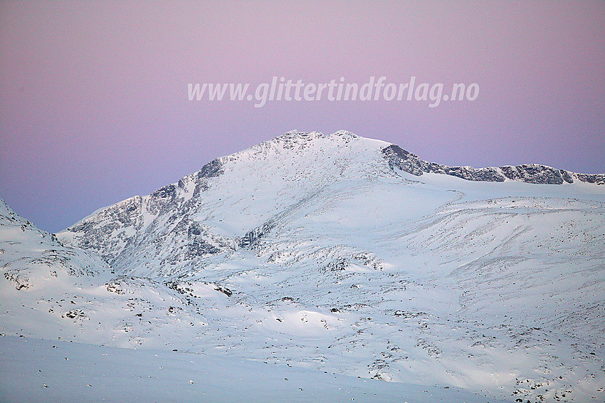 Tjønnholstinden (2330 moh) sett fra Valdresflye.