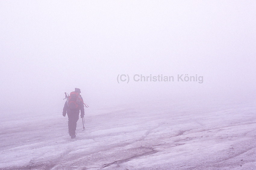 Heading for the top of Glittertinden. All snow on the glacier Glitterbrean which covers the summit of Glittertinden was melted this summer.