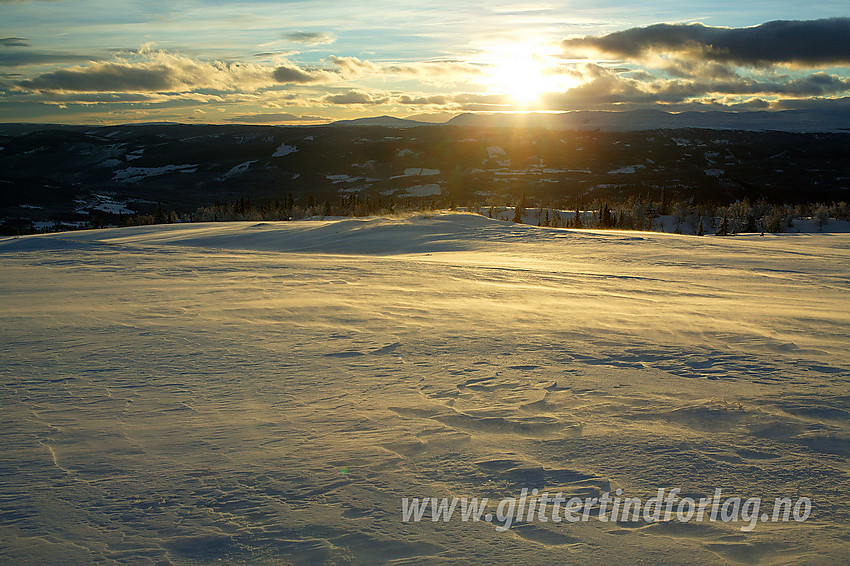 Nyttårsaften fra Javnberget (1097 moh), like ved Beitostølen med utsikt i sørvestlig retning.