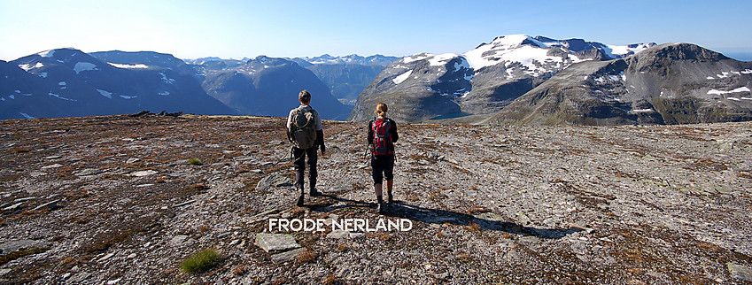 Fra toppen av Hoåsnebba.Utsikt til hele fjellrekka nær Sunndalsøra sentrum.