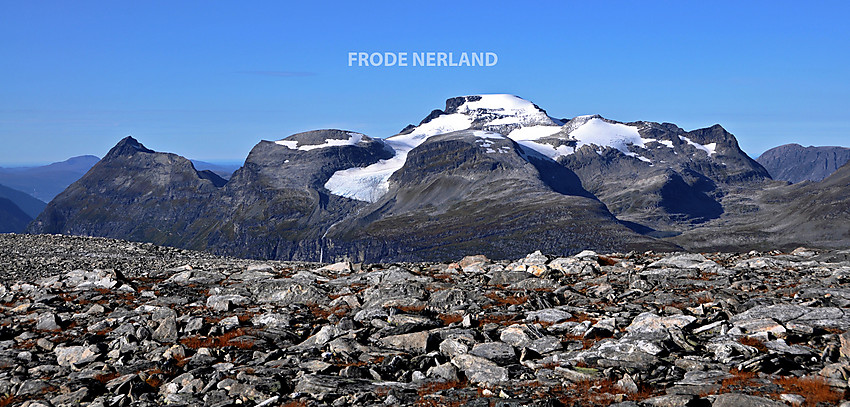 Fra Høgstoplan mot Hovsnebba,Furunebba og Vinnufjellet