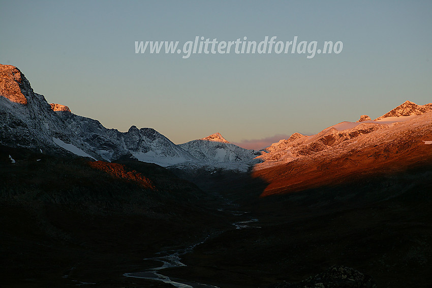 Soloppgang over Leirungsdalen.