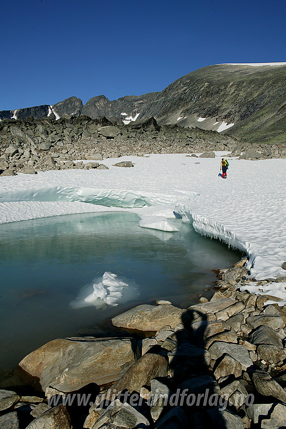 Fjellvandring innunder Snøhetta på østsiden.