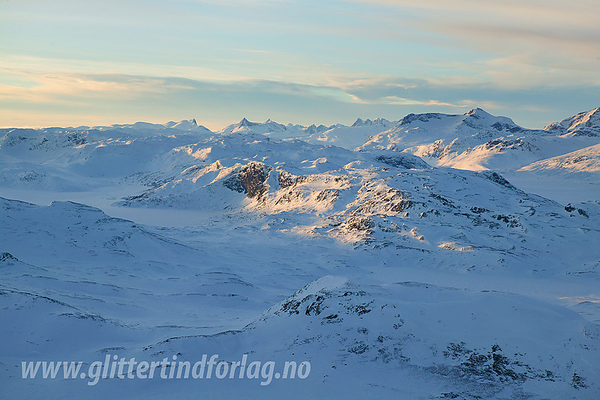 Utsikt fra Bitihorn i vest-nordvestlig retning.