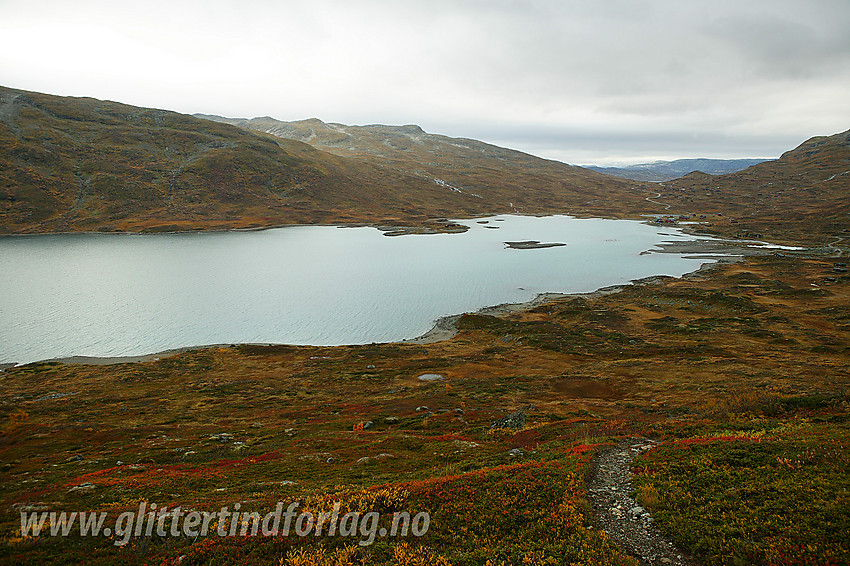 Under oppstigningen til Gravafjellet med utsikt tilbake til Eidsbugarden.