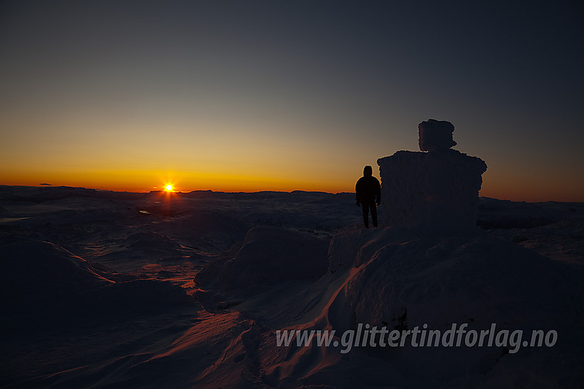 Morgenglød på toppen av Berdalseken (1814 moh) en høstdag.