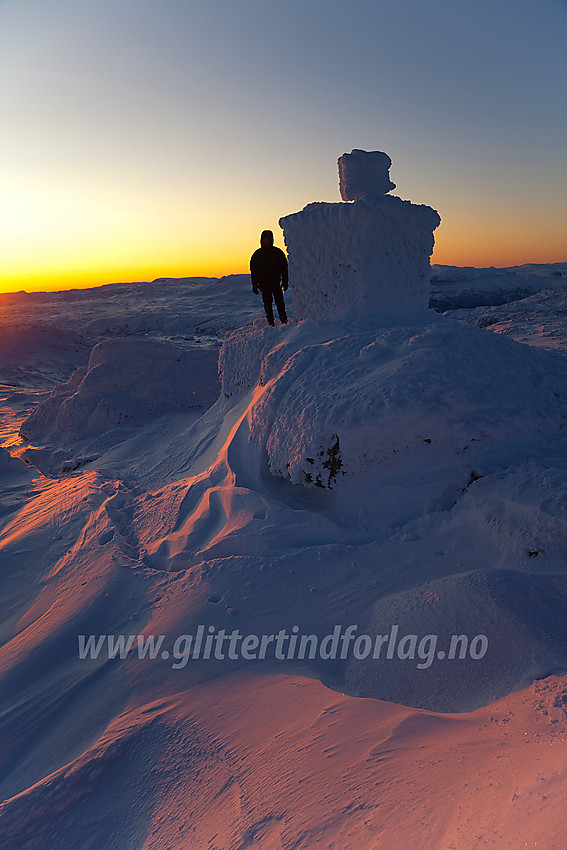 Morgenglød på toppen av Berdalseken (1814 moh) en høstdag.