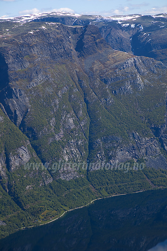 Fra Skjøld med utsikt mot Vangsmjøse, Skutshorn og Vennisfjellet for å nevne noe.