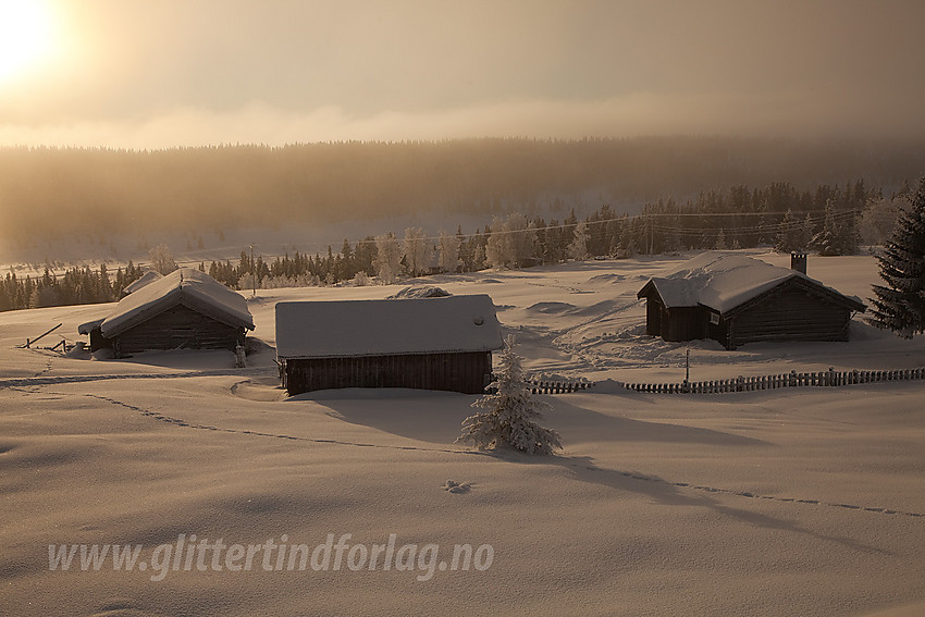 Fra løypenettet til Tisleidalen løypelag mot en av de mange hyttene i området rundt Liaset.