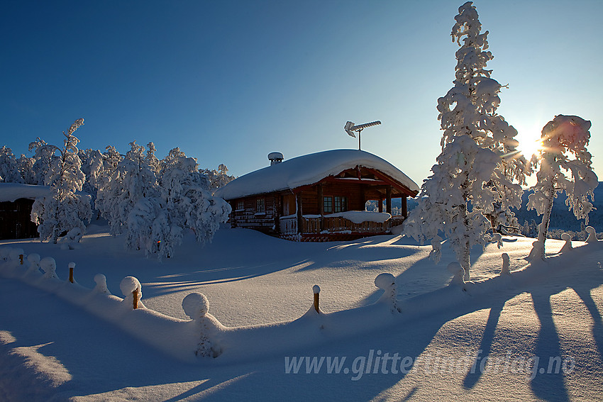 Hytte like ved Hærevatnet i Nord Aurdal.