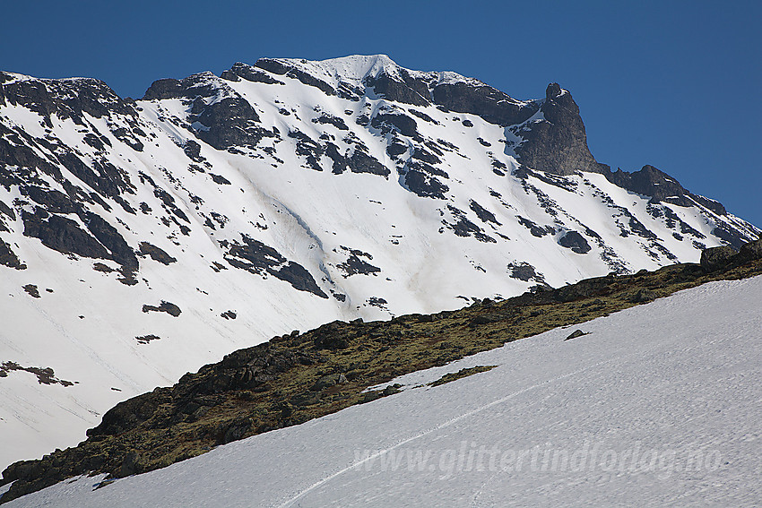 Skardstinden (2373 moh) fra sørvest.