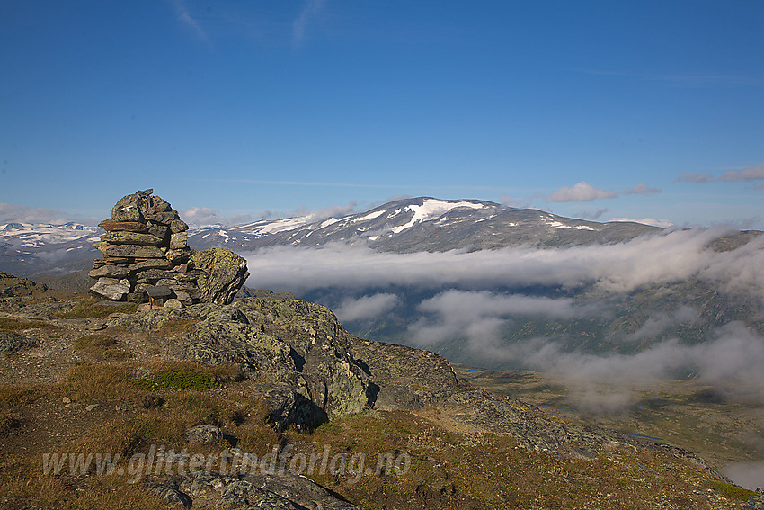 På toppen av Såleggje (1540 moh) med Lomseggje i bakgrunnen.