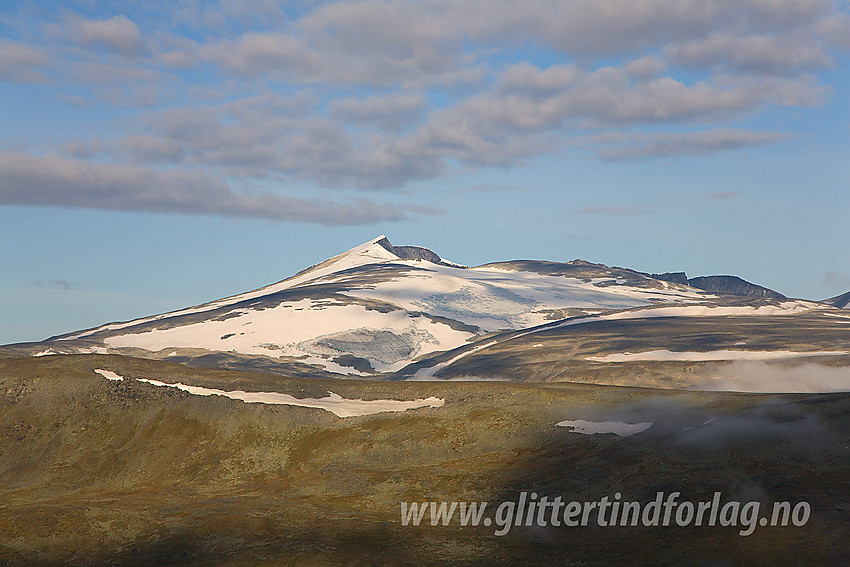 Fra oppstigningene mot Aust-Stornubben fra Veodalen med utsikt i retning Glittertinden og Gråsubrean.