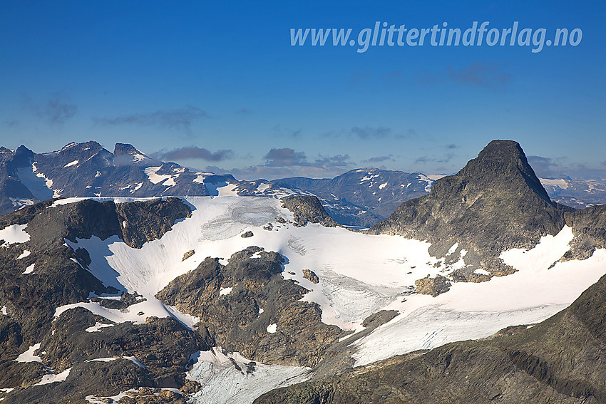 Fra Hjelledalstinden mot Stølsnosi, Stølsnosbreen og Stølsnostinden.