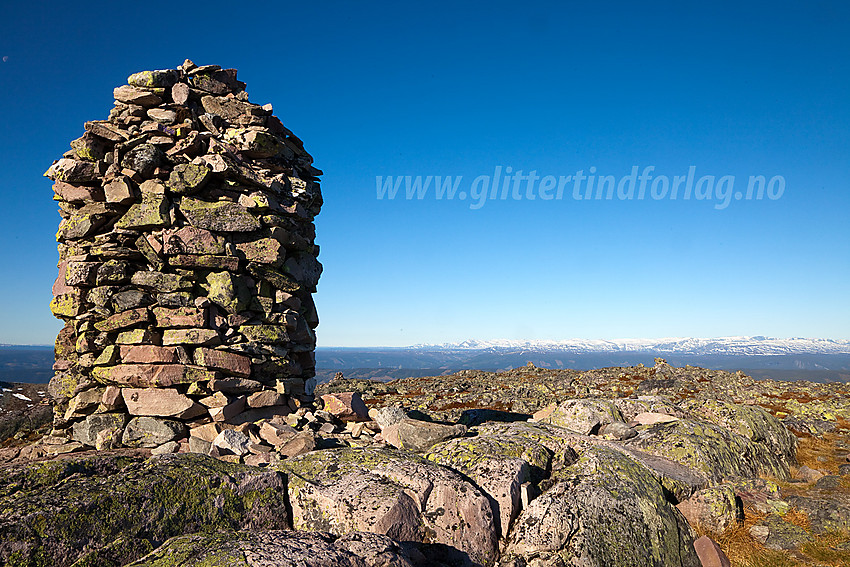 Sommermorgen ved varden på Rundemellen (1345 moh).