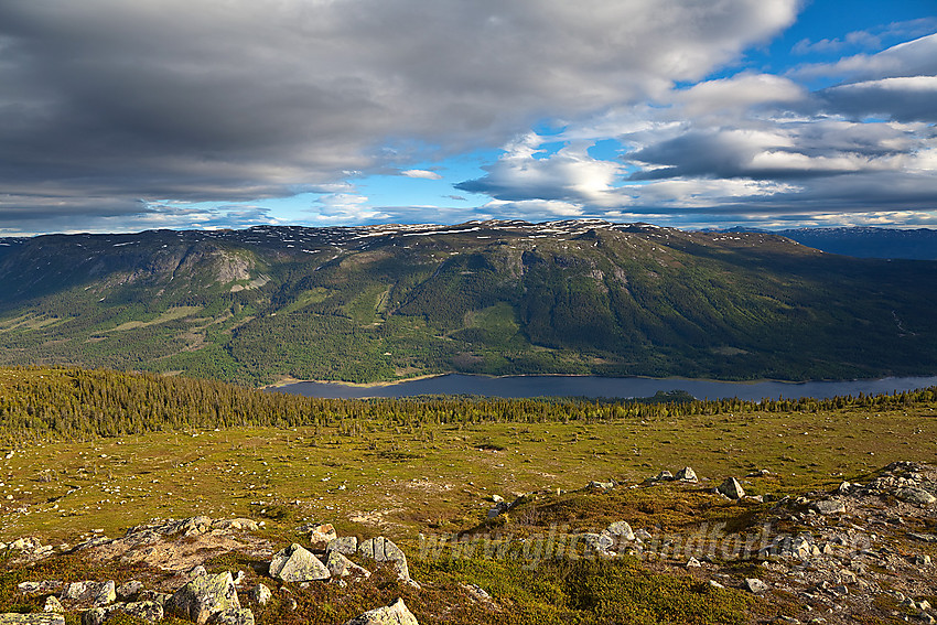 Fra Sæterknatten mot Sørbølfjellet.