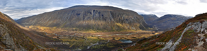 Panorama over Grøvudalen fra Tverråkvolvet