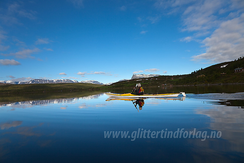 Padling på Nørdre Syndin en sommermorgen.