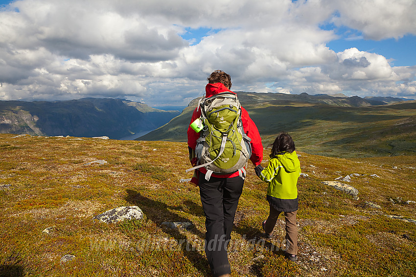 På retur fra Vardhovdtinden.