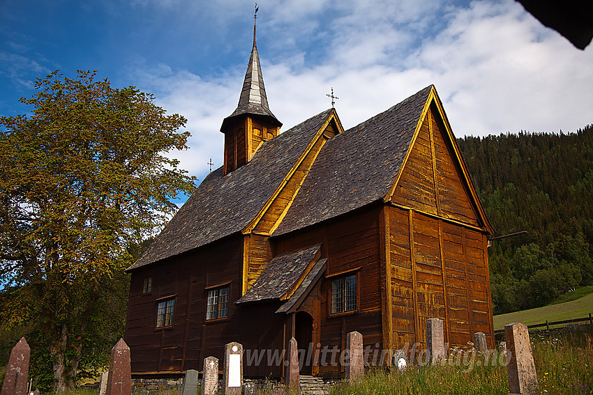 Lomen stavkirke i Vestre Slidre.