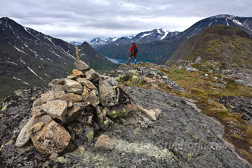 På Knutshøryggen.