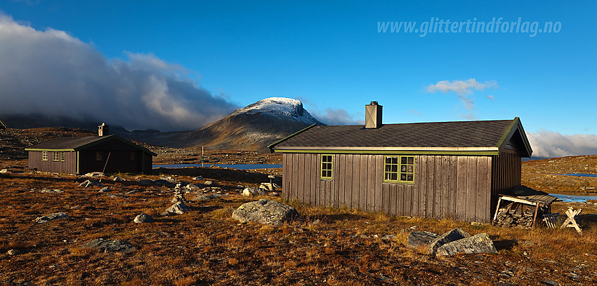 Sulebu har en flott beliggenhet med Suletinden (1780 moh) i bakgrunnen.