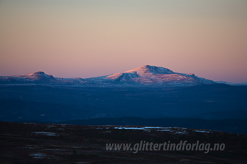 Fra Rennefjellet i Vestre Slidre mot Svarthamaren og Skaget (1685 moh).