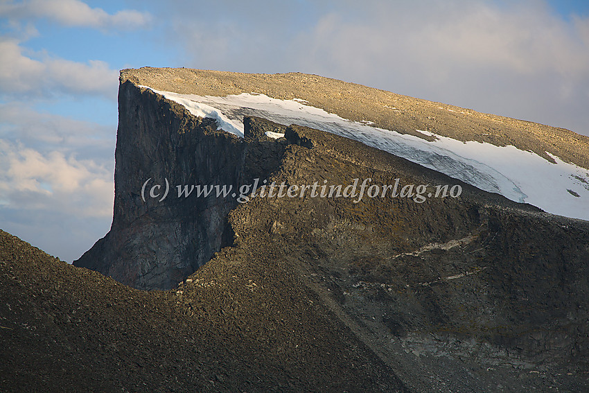 Kjempen Bukkehøe (2314 moh.) sett fra nord