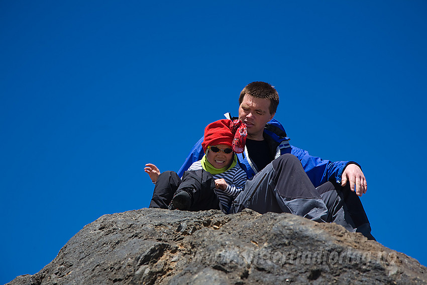 Pause på stein underveis mot Teide.