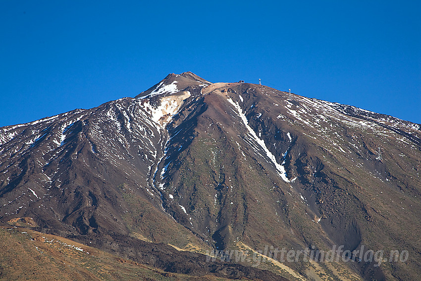 Teide (3718 moh) med taubanen synlig til høyre i bildet.