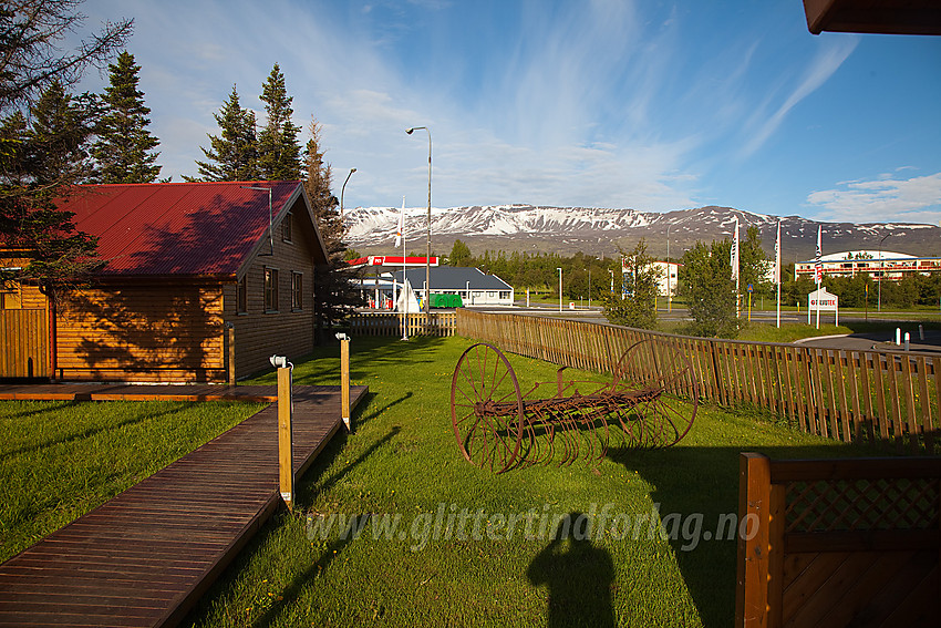 Hytter ved ungdomsherberget i Akureyri.