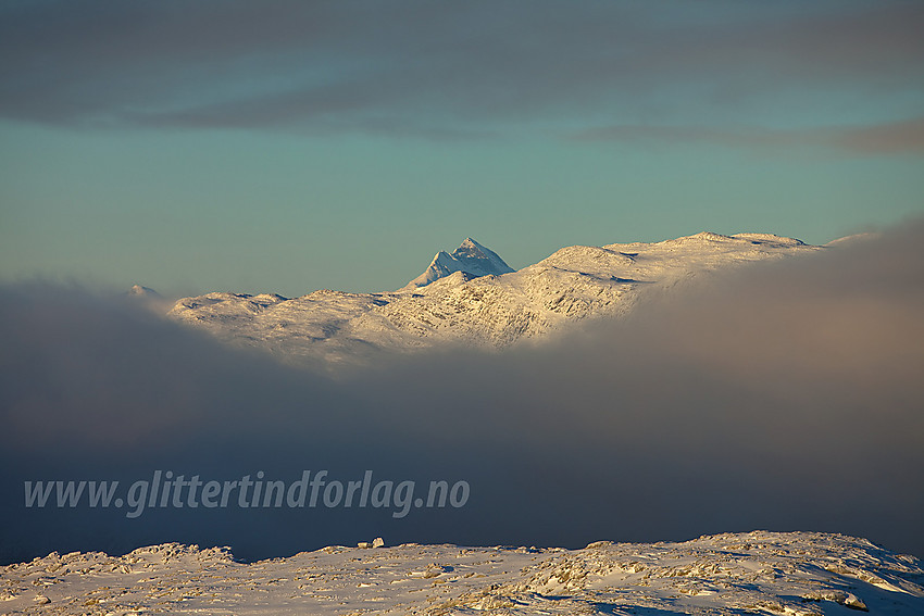 På toppen av Bergsfjellet Øst med utsikt i retning Uranostinden.