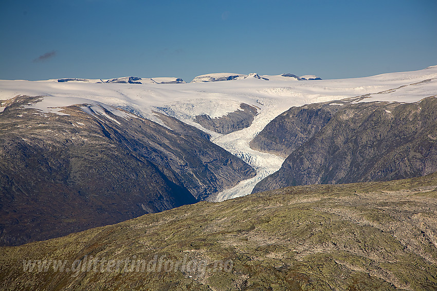 Innover mot Nigardsbreen.