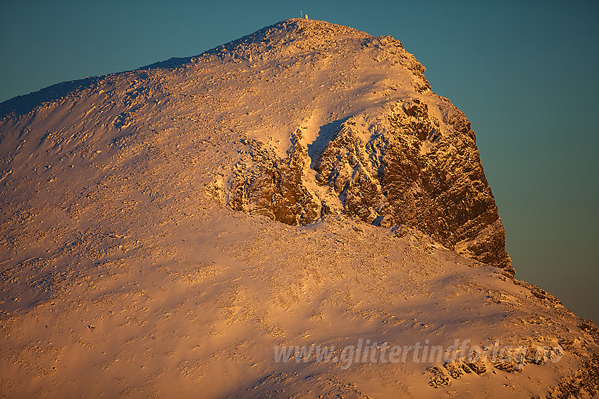 Grindane (1724 moh) fra vest med telelinse.