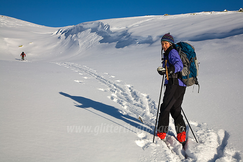 På vei fra Ørneflag mot Storrustefjellet på fellestur i regi av DNT Valdres.