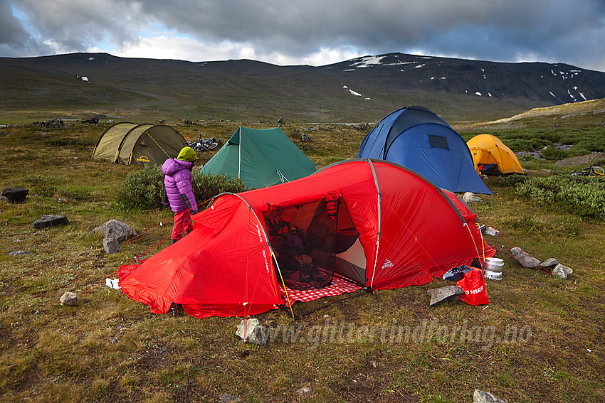 Teltleir like ved Glitterheim i Veodalen.