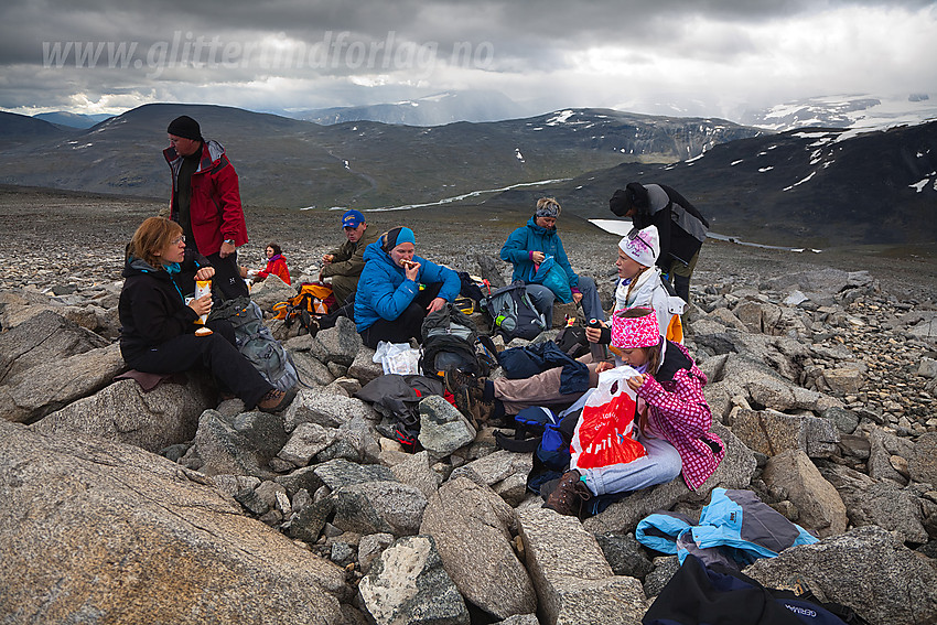 Pause på fellestur med DNT Valdres til Glittertinden.