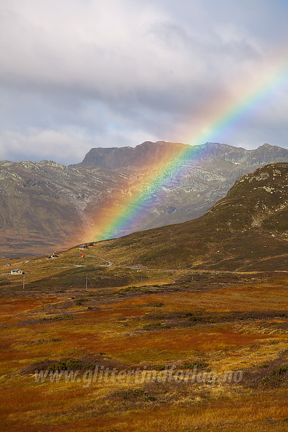 Regnbue over stølsgrenda Smørkoll.