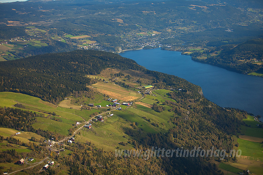 Over Fodnesåsen med Fagernes og Leira i bakgrunnen.