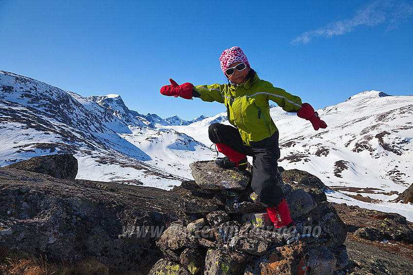 På Raudhamran med flotte Leirungsdalen i bakgrunnen.