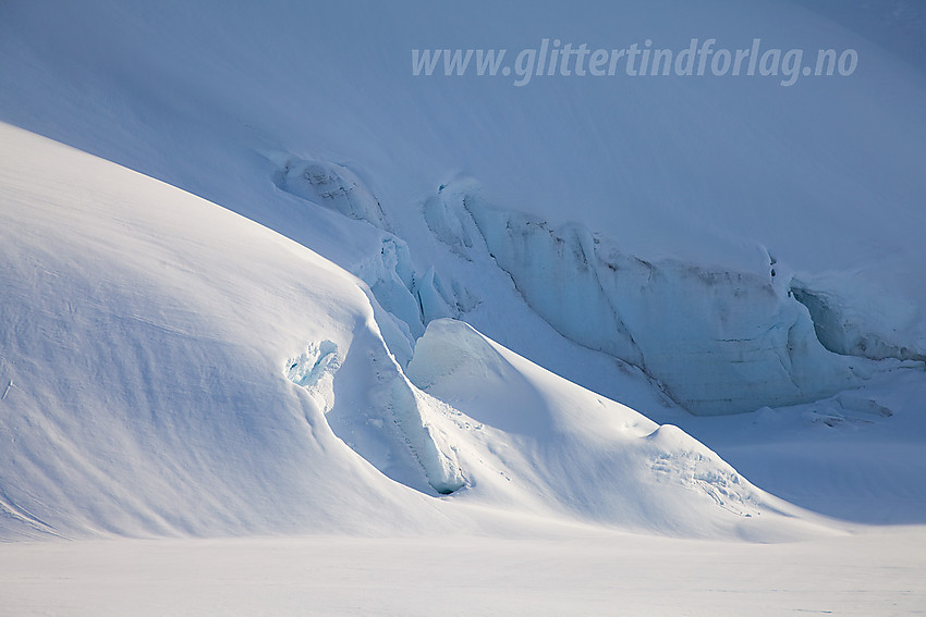 Fronten på Haugabreen, brearm på Myeklebustbreen.