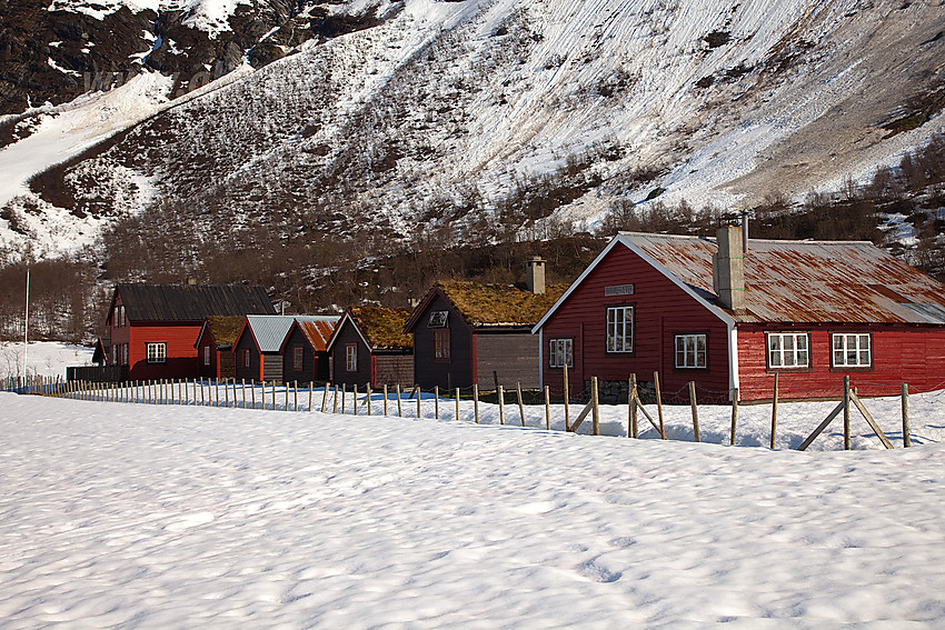 Bødalsetra i Bødalen ved foten av Jostedalsbreen.