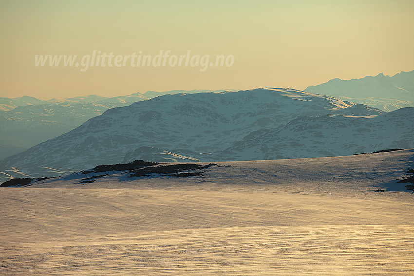 Med telelinse fra Stiganosi mot Bleia (1717 moh).