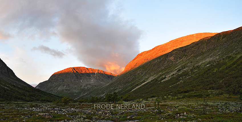 Reppdalen en tidlig morgen i august.