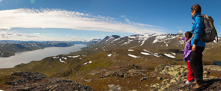 Utsikt fra Heimre Fagerdalshøe innover Bygdin.