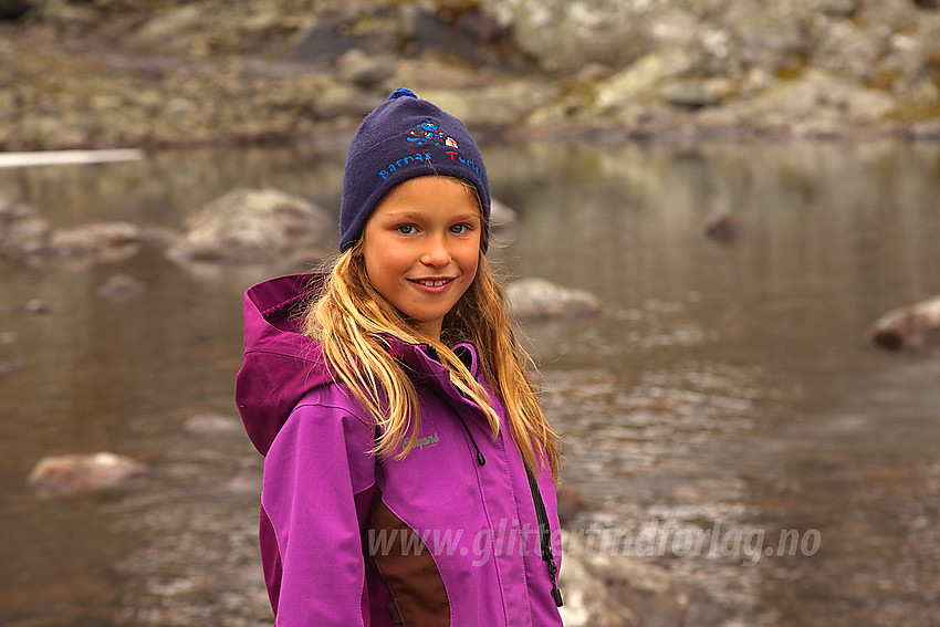 På fellestur med Barnas Turlag Valdres gjennom Svartdalen.