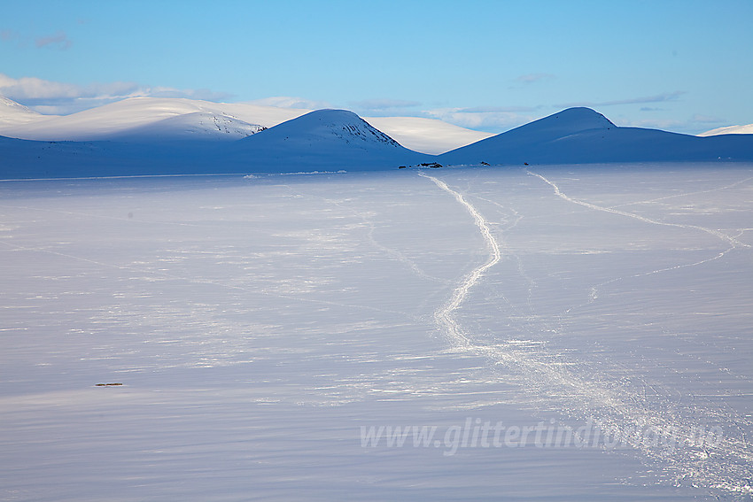 På vei ned fra Rasletinden mot Valdresflye.