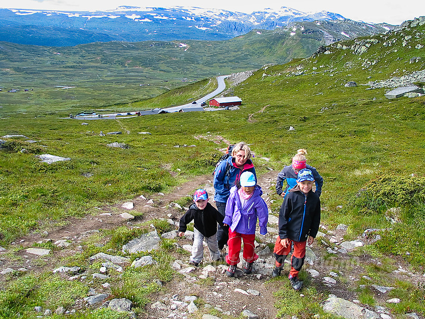 På tur til Gravolskampen fra Båtskardstølane.