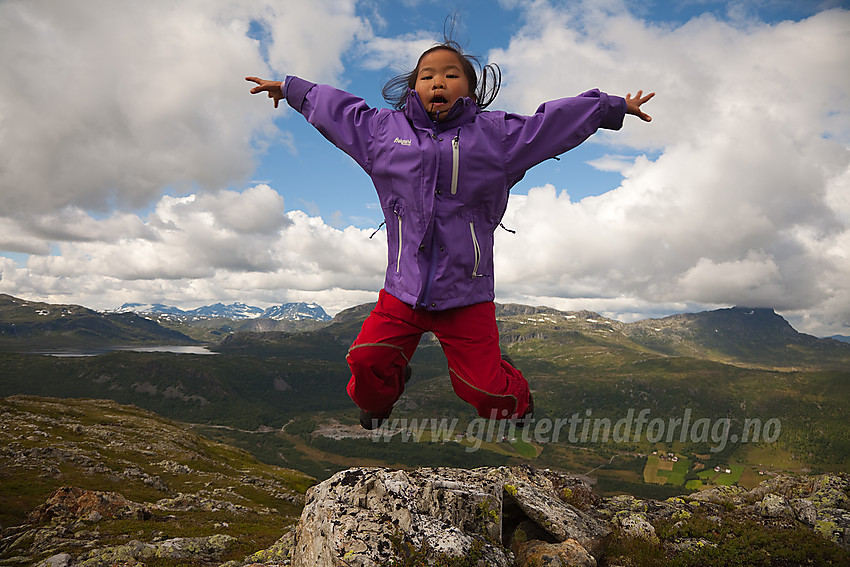 Hopp på toppen av Raudhorn.