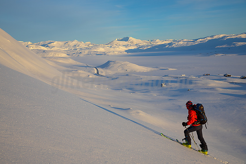 På vei til Galden fra Tyinstølen en januarmoergen.